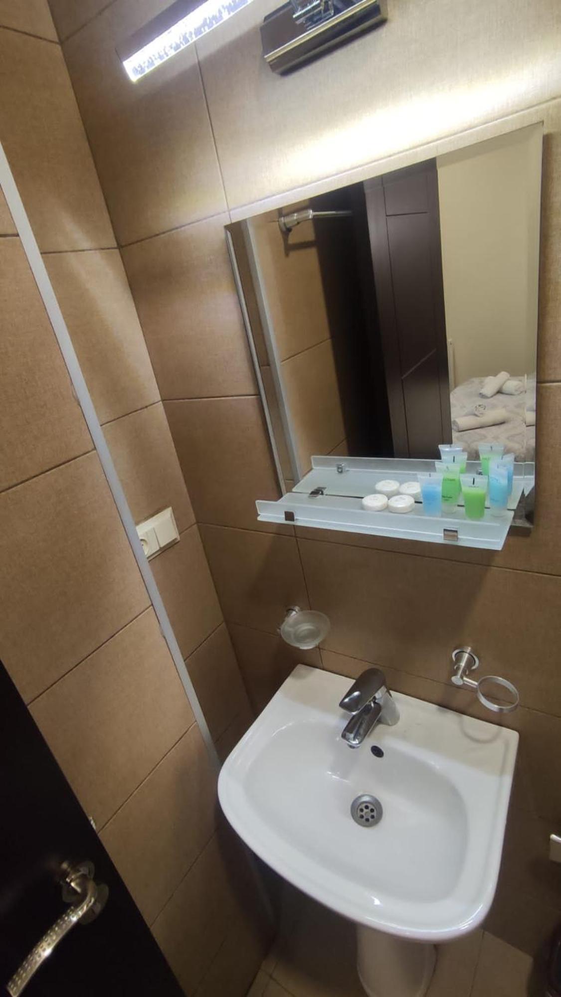 Batumi Hotel エクステリア 写真