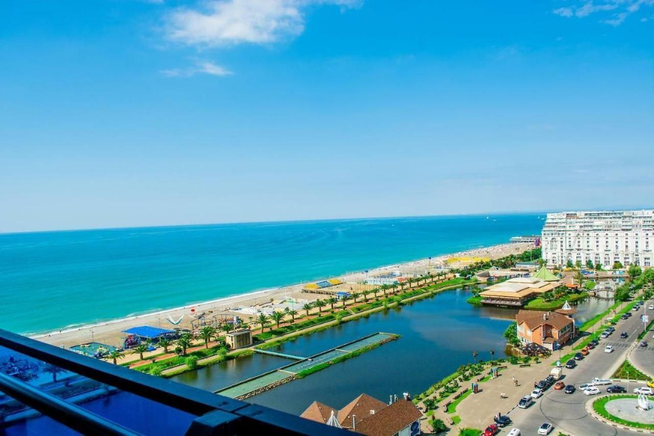 Batumi Hotel エクステリア 写真